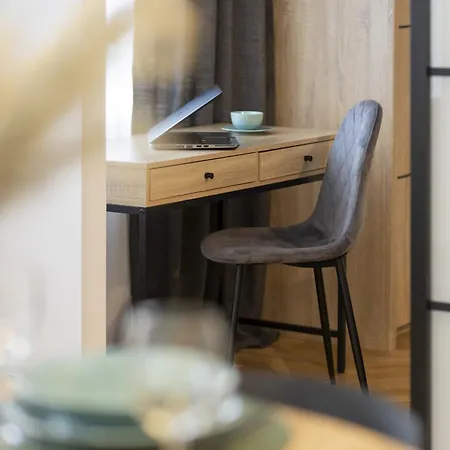 Aleja Solidarnosci Modern & Cozy Downtown By Renters