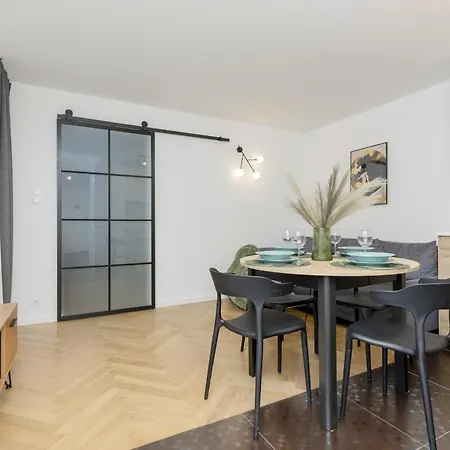 Lägenhet Aleja Solidarnosci Modern & Cozy Downtown By Renters Warszawa