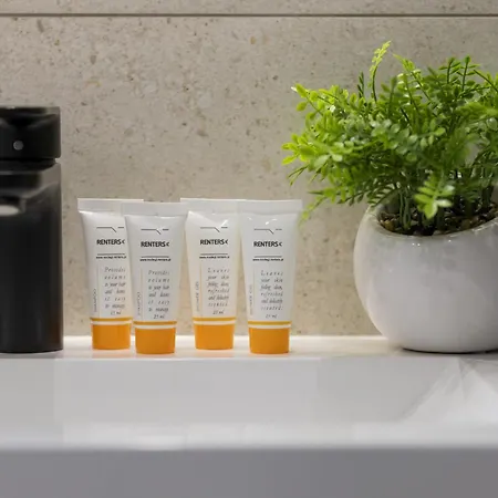 Aleja Solidarnosci Modern & Cozy Downtown By Renters Apartman