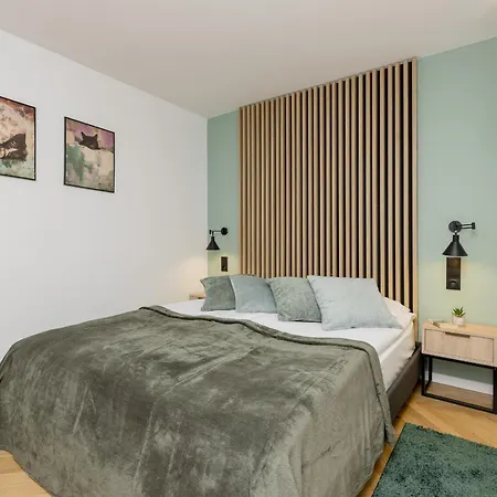 Aleja Solidarnosci Modern & Cozy Downtown By Renters Apartman