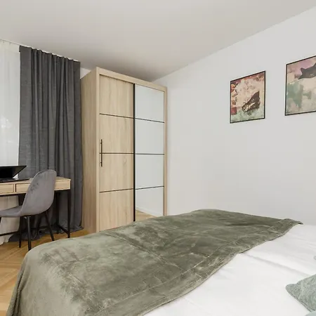 Apartman Aleja Solidarnosci Modern & Cozy Downtown By Renters Varsó